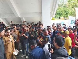 Walikota Janji Tindaklanjuti Aspirasi Buruh Flobamora
