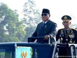 🚔 Naik Maung, Prabowo-Bareng Kapolri Sidak Pasukan! Momen Hari Bhayangkara ke-80 Jadi Sorotan