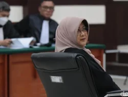 dr Tifa Pilih Lawan di Sidang! Jokowi Siap Bawa Semua Ijazah ke Pengadilan