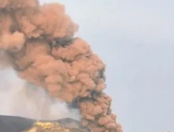 🚨 Anak Krakatau Naik Status Siaga! Kapal Dilarang Dekat, Bahaya Mengintai Selat Sunda