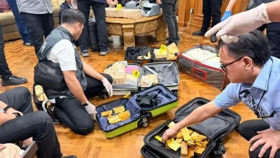 Polisi Sita 74 Kg Emas dan Uang Rp476 Miliar dari Penggeledahan Tiga Kasus Korupsi