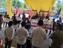 Putra Daerah Akpol NTT Dipersoalkan, Massa Demo Polda dan DPRD NTT