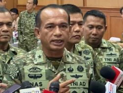 TNI Kerahkan Hercules dan KRI Bantu Korban Gempa NTT