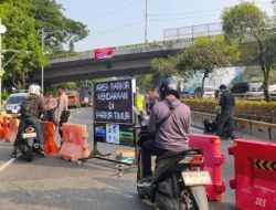 Lalin Jalan Gatot Subroto Dialihkan Jelang Aksi di DPR