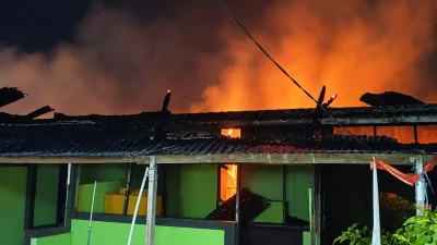 Sembilan Rumah di Asrama TNI Kupang Hangus Terbakar