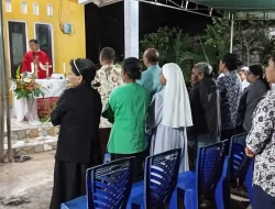 Umat KUB Santa Maria Virgo Disapa Gembala dari Rumah ke Rumah